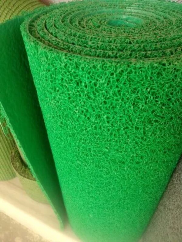 Piso R Pvc Tipo Nomad 12 Mms X 1,20 Mts. Verde  Rollo 12 Mts