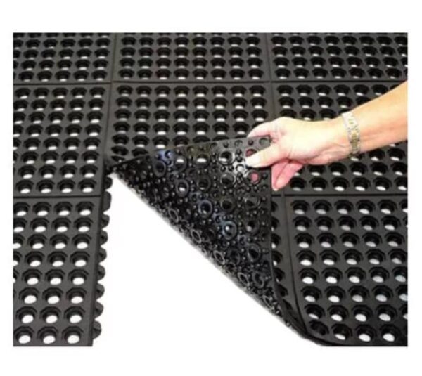 Piso Plancha Antif/Sup Humedas 14X900X900Mm Negro C/Union