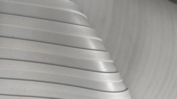 Piso R Goma Estriado Gris Import 3Mmsx2,0Mts. 1 Mt Lineal