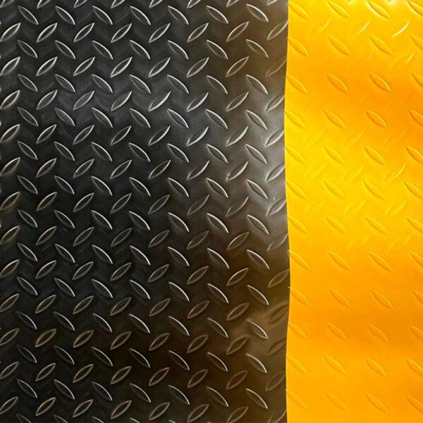 Piso R Pvc Diamantado Segur Antiest 3Mmx1,2Mts. 1 Mt Lineal. Am/Neg - Imagen 2