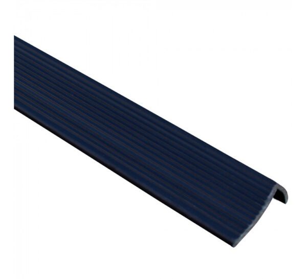 Grada  Angulo Pvc 68X40 Mm Negro Tira 3Mts.